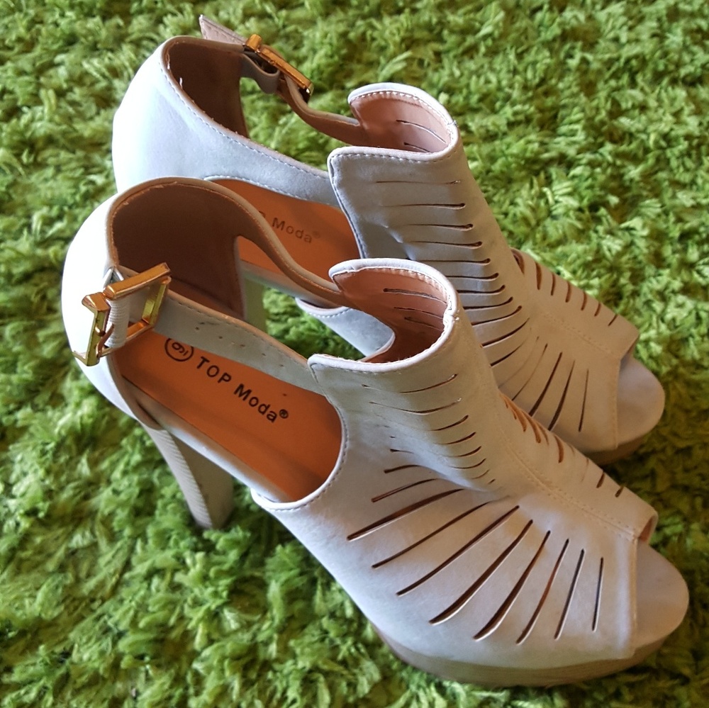 Shoe